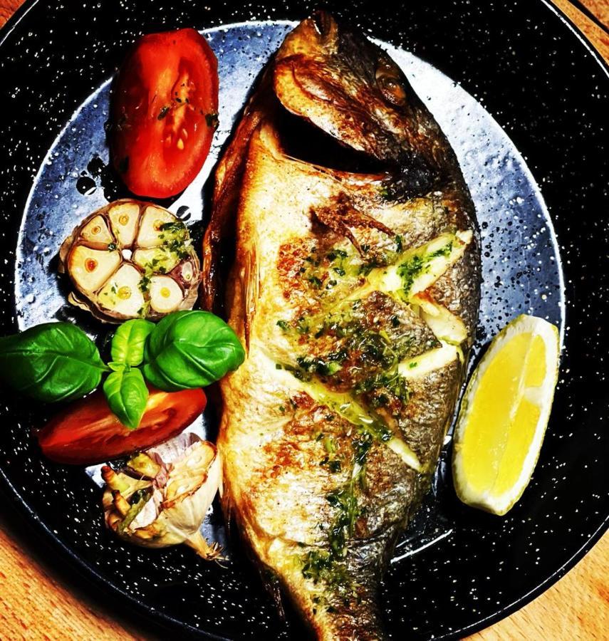 Restauracja I Noclegi Izba Rybacka W Krainie Wygaslych Wulkanow Podgorki Dış mekan fotoğraf
